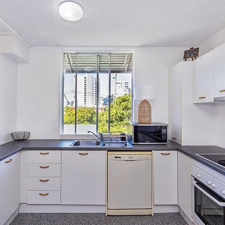 Beachside Bliss Your Ideal Coastal Hideaway Apartment Gold Coast Exterior photo